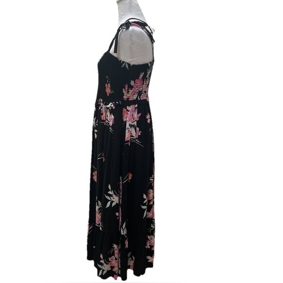 EUC Torrid Black Floral Midi Challis Smocked Dress 00 - Picture 3 of 8